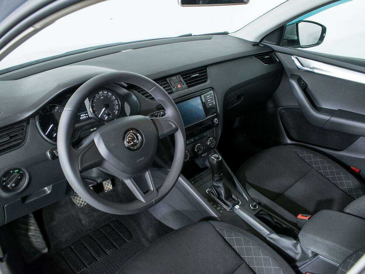Купить Skoda Octavia с пробегом. Фото: #12