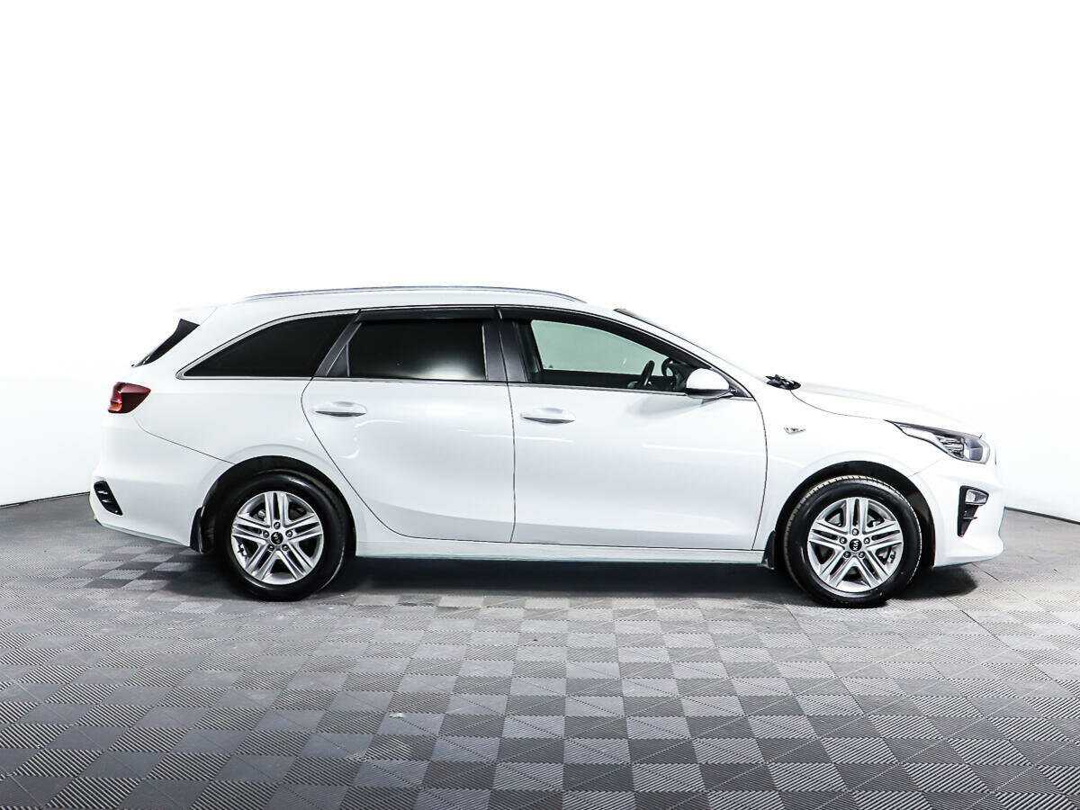 Купить Kia Ceed с пробегом. Фото: #3
