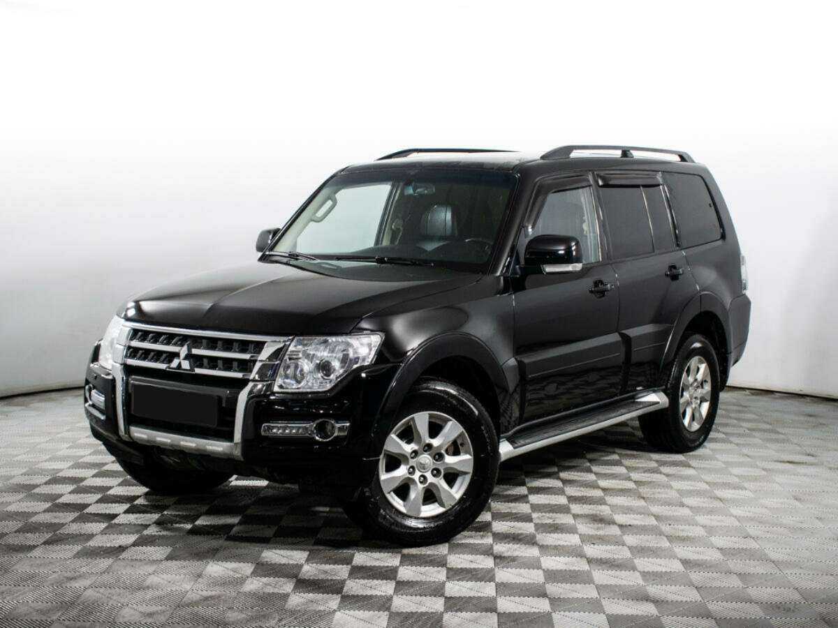Купить Mitsubishi Pajero с пробегом. Посмотреть фото