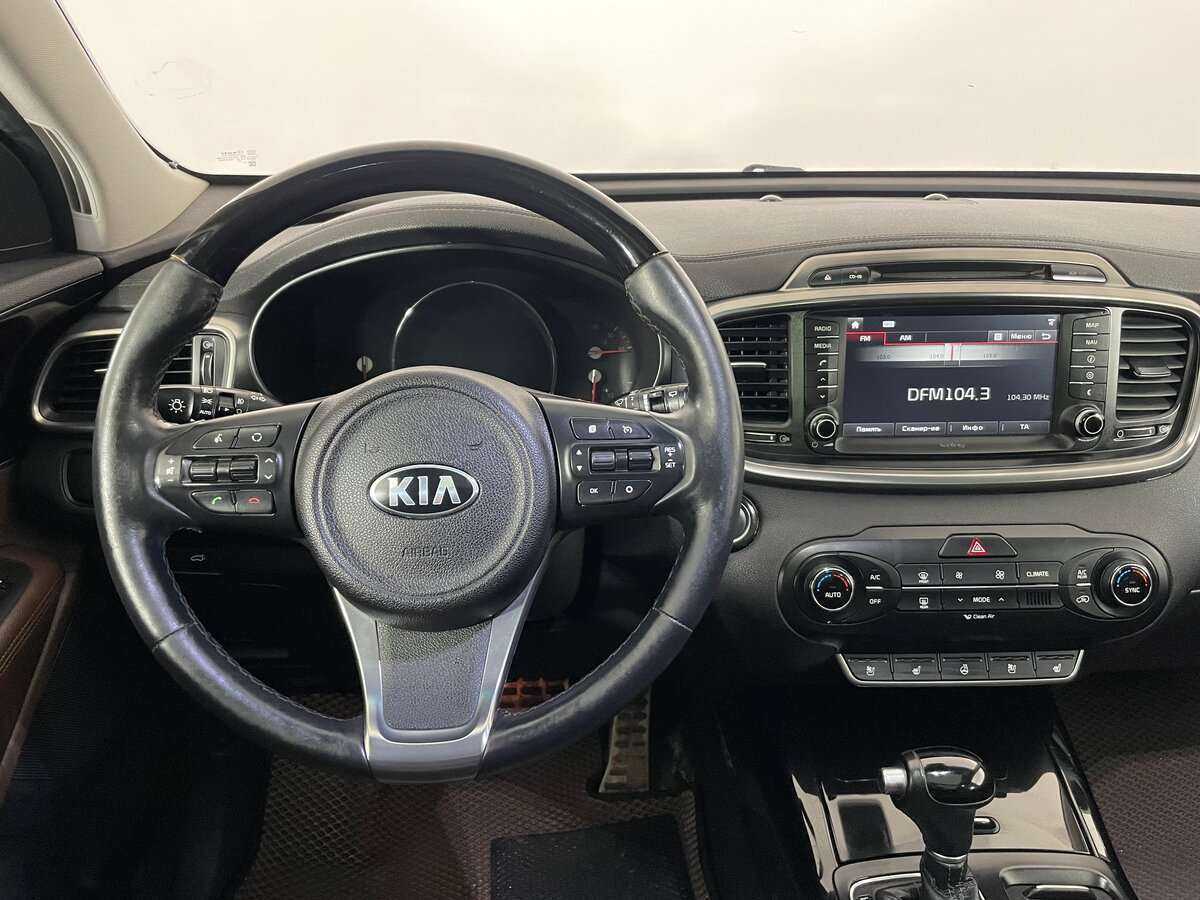 Купить Kia Sorento с пробегом. Фото: #9