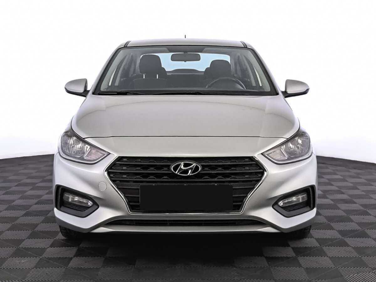 Купить Hyundai Solaris с пробегом. Фото: #1