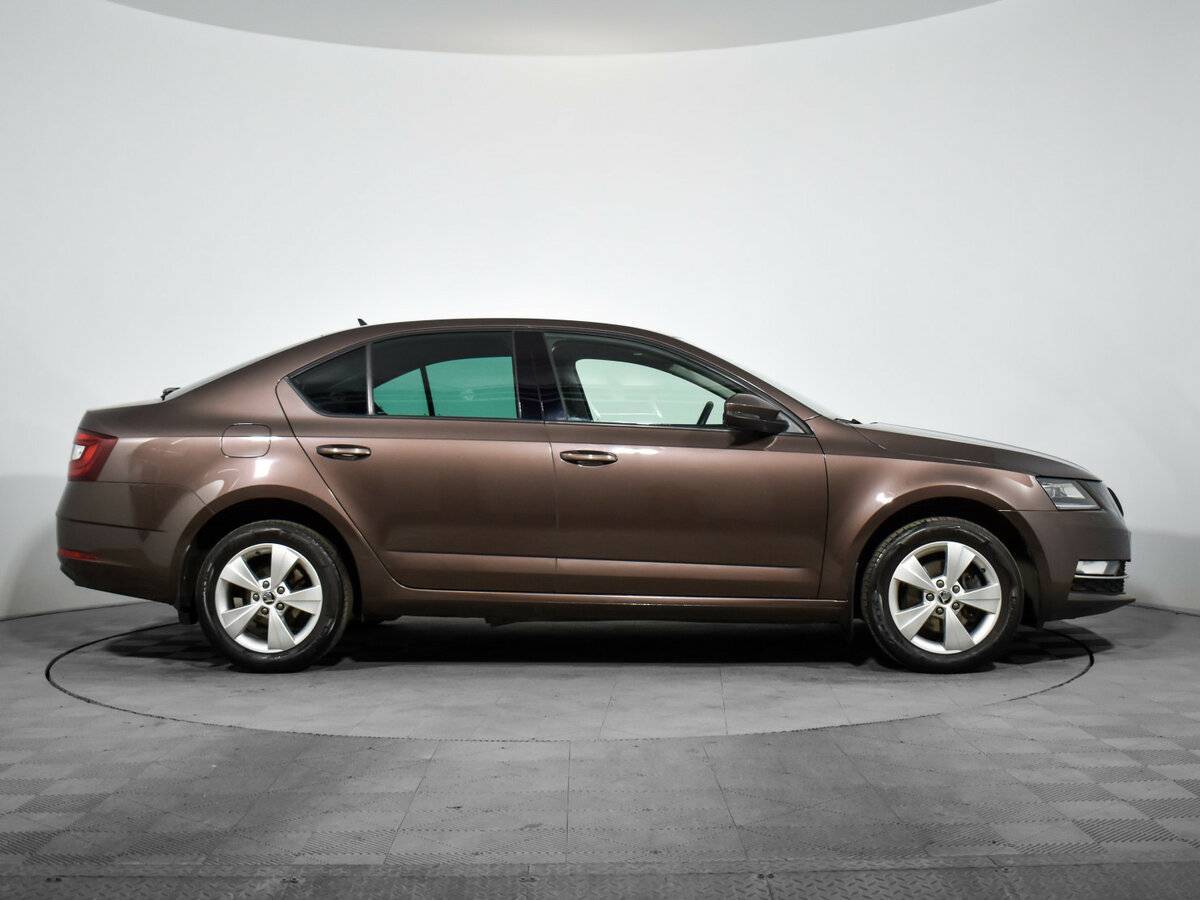 Купить Skoda Octavia с пробегом. Фото: #3