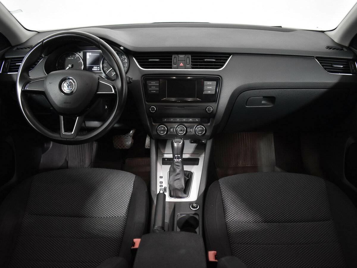 Купить Skoda Octavia с пробегом. Фото: #10