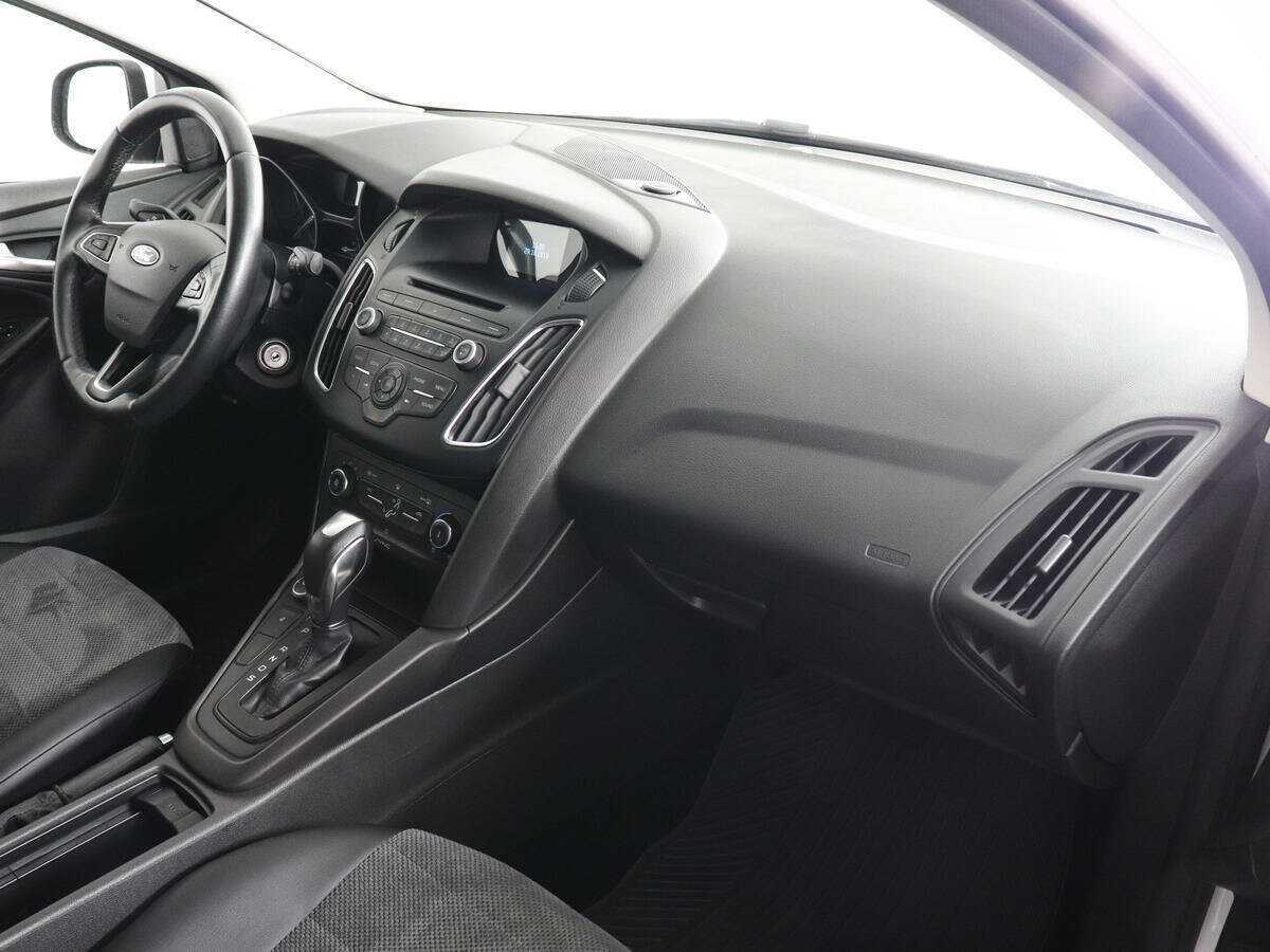 Купить Ford Focus с пробегом. Фото: #9