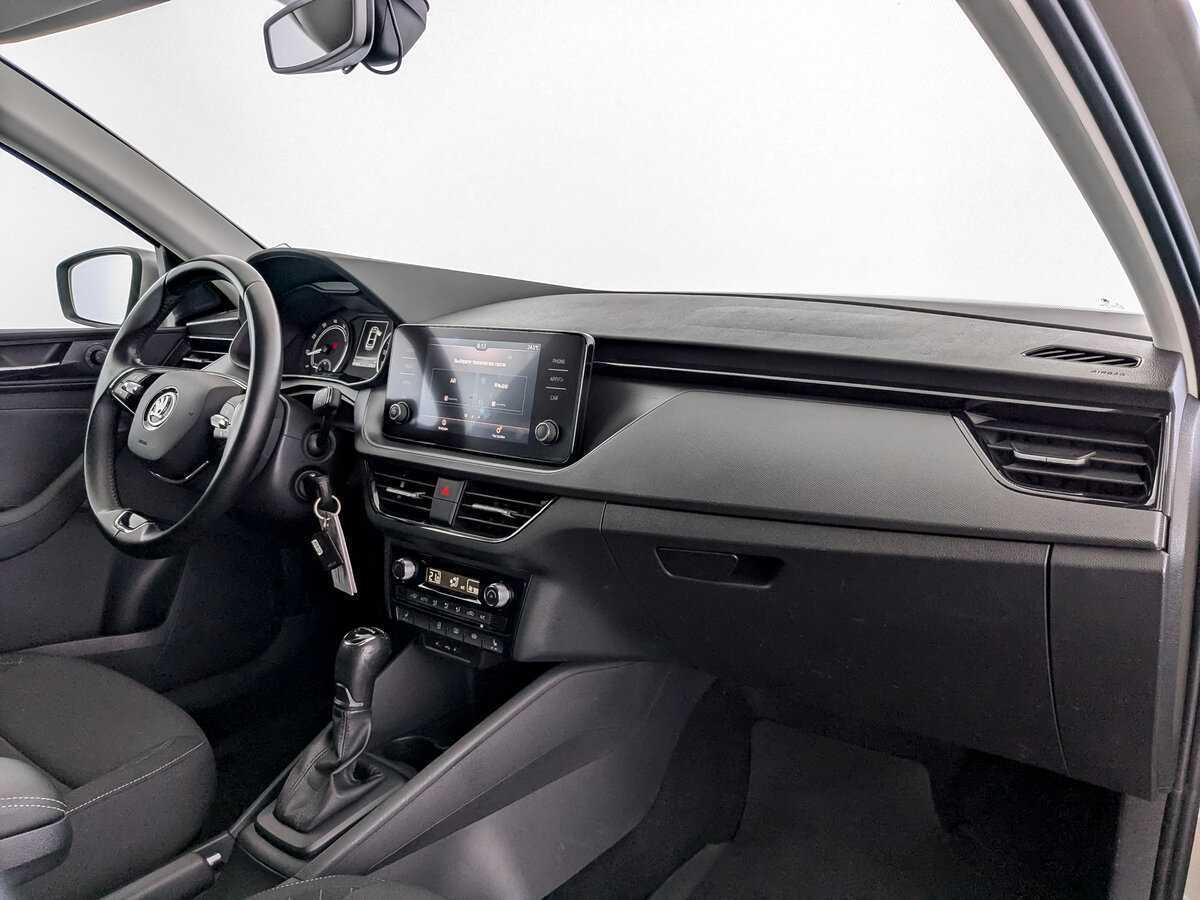 Купить Skoda Rapid с пробегом. Фото: #19