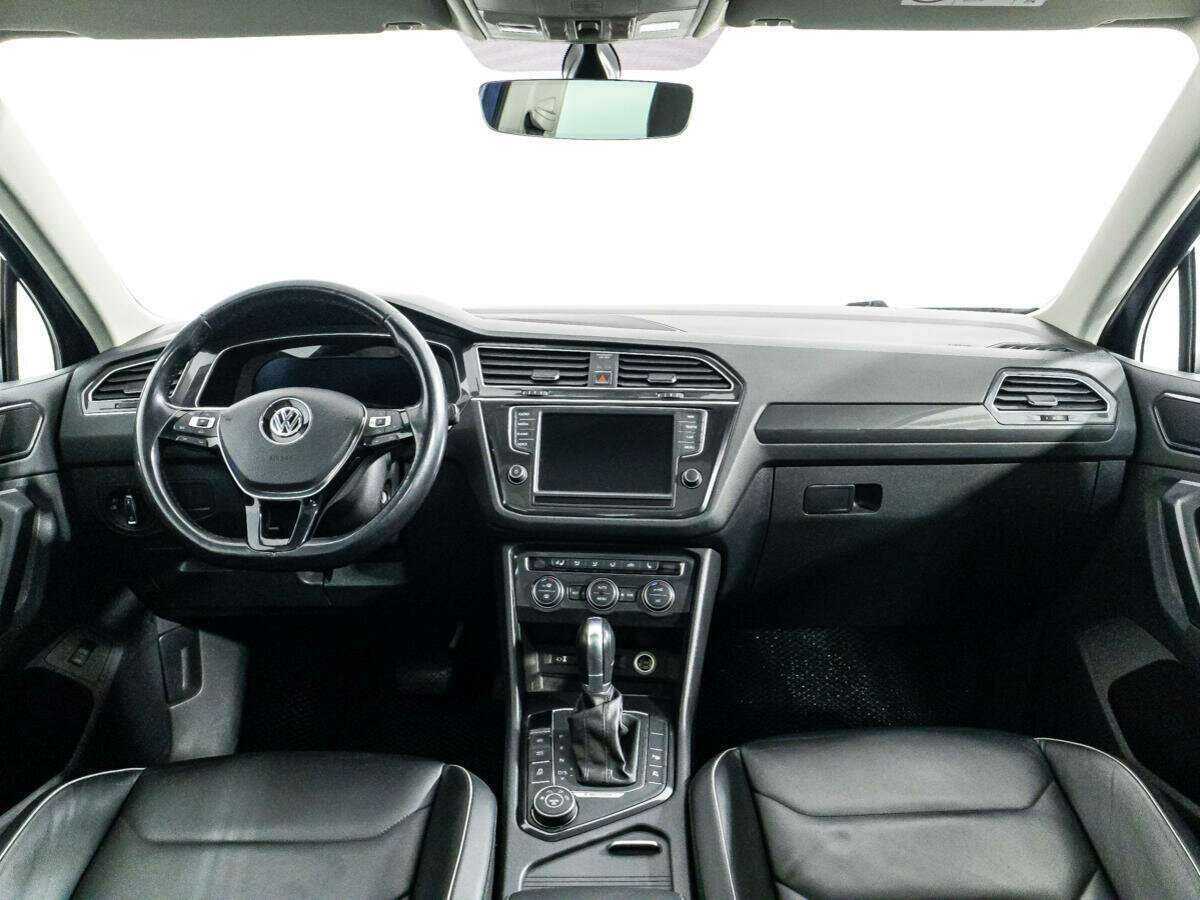 Купить Volkswagen Tiguan с пробегом. Фото: #12