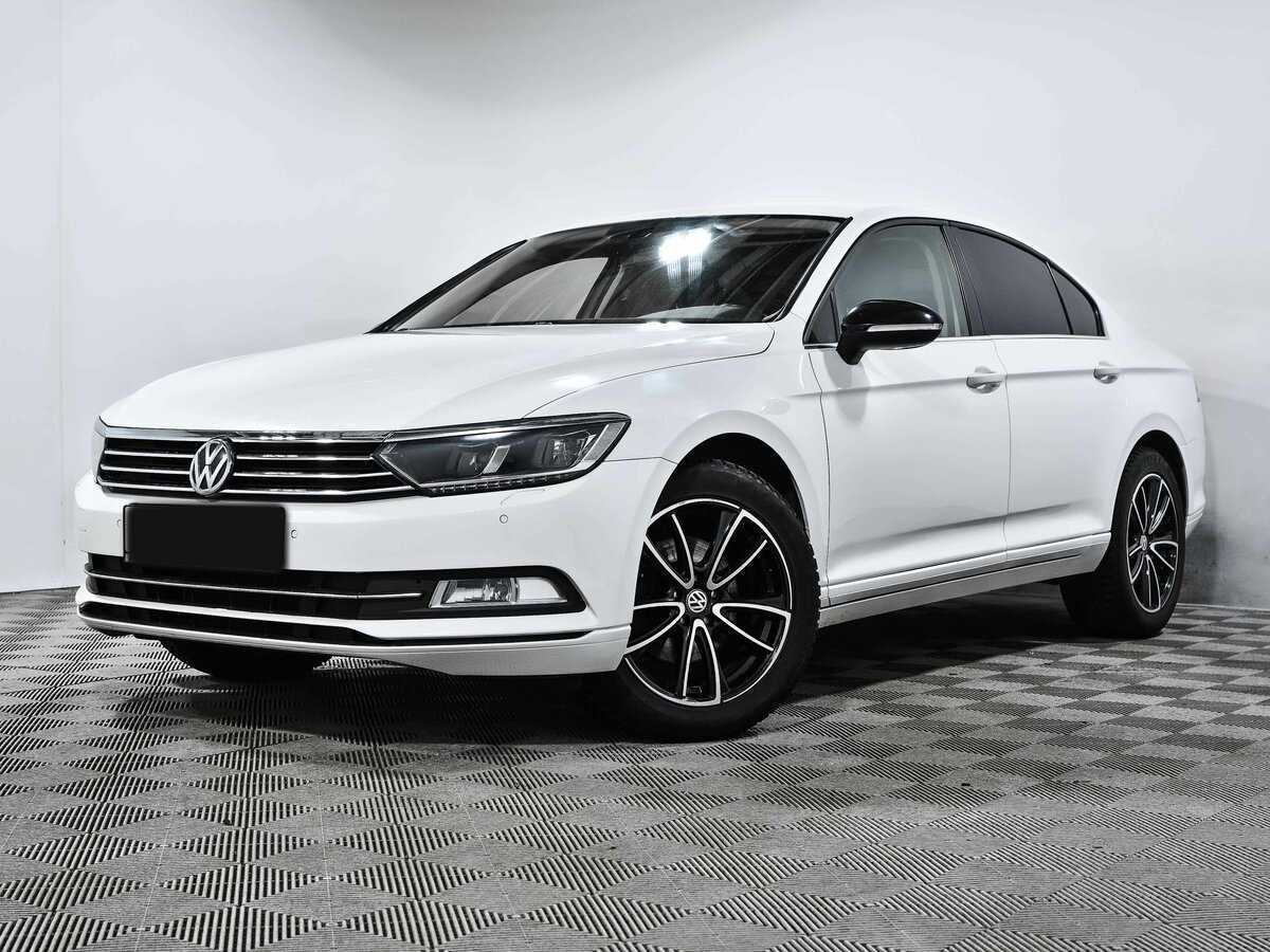 Купить Volkswagen Passat с пробегом. Посмотреть фото