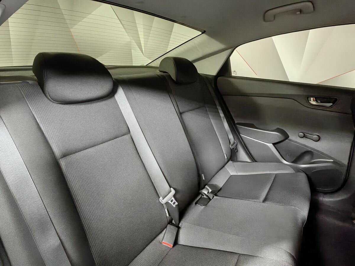 Купить Hyundai Solaris с пробегом. Фото: #12