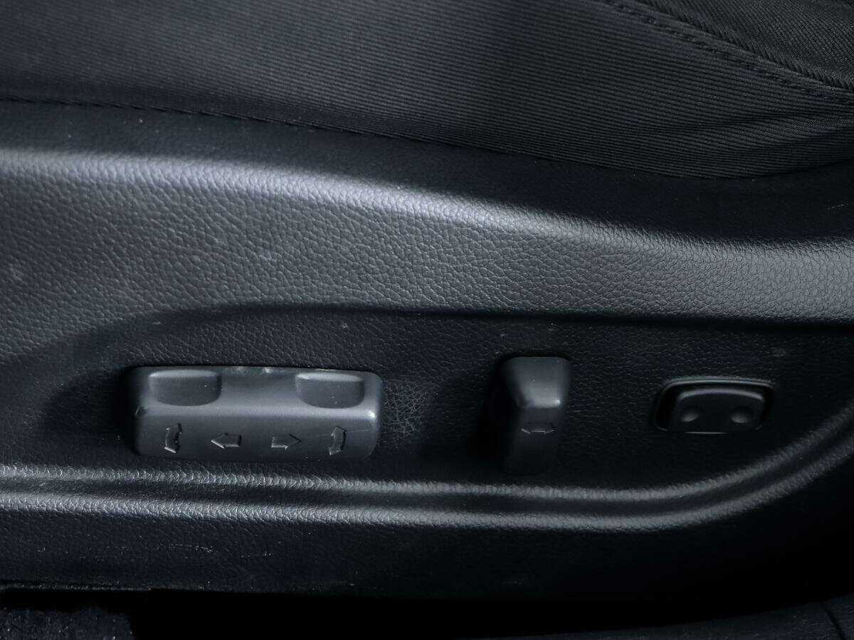 Купить Hyundai i40 с пробегом. Фото: #11