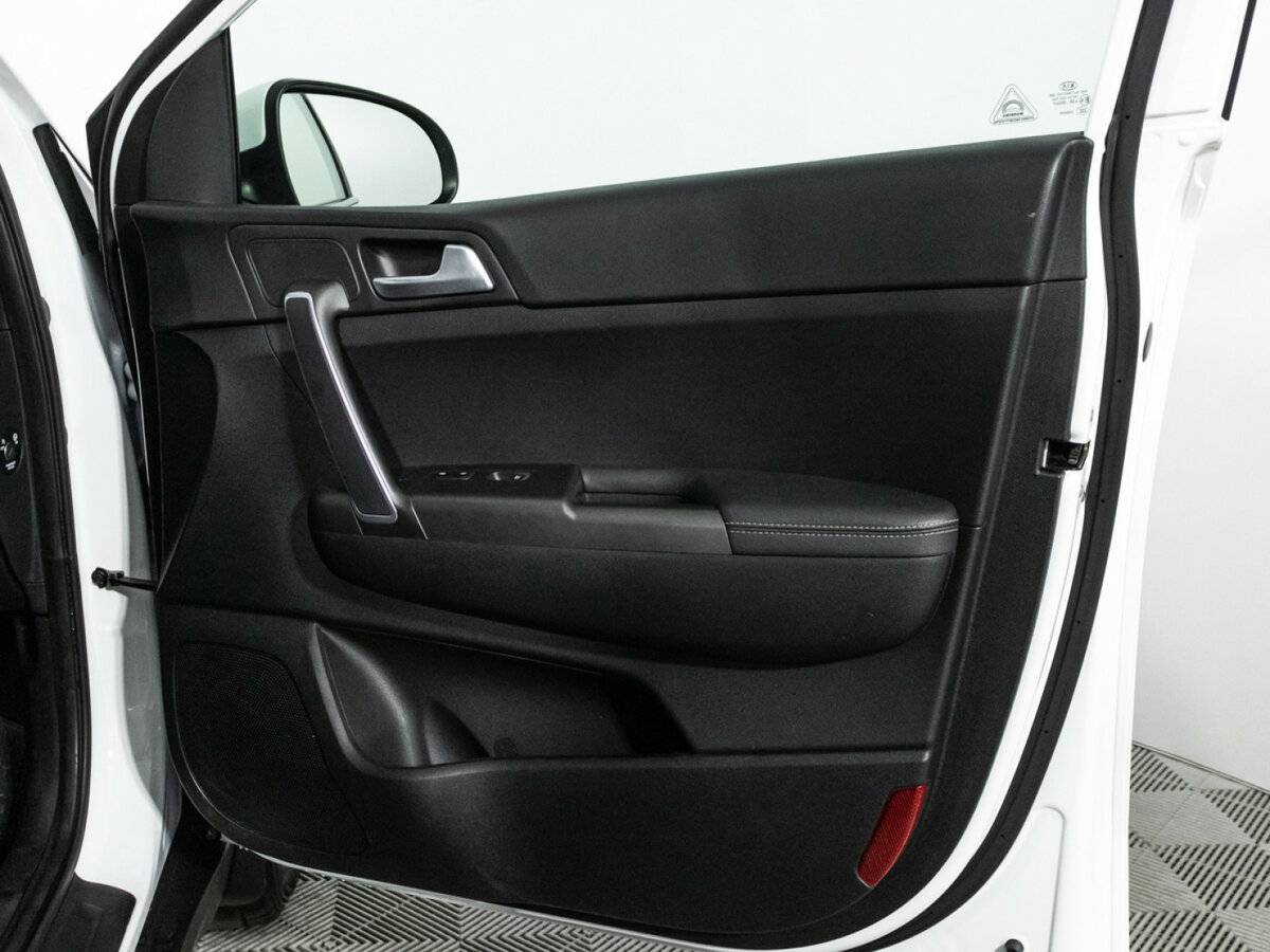 Купить Kia Sportage с пробегом. Фото: #24