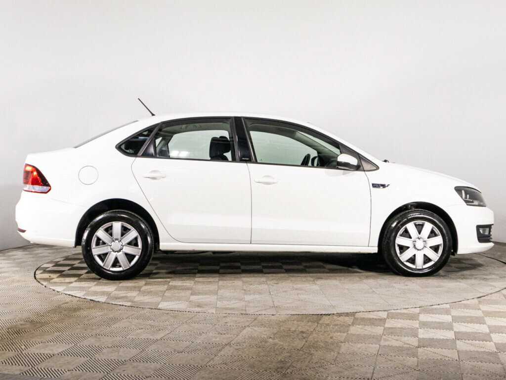 Купить Volkswagen Polo с пробегом. Фото: #3