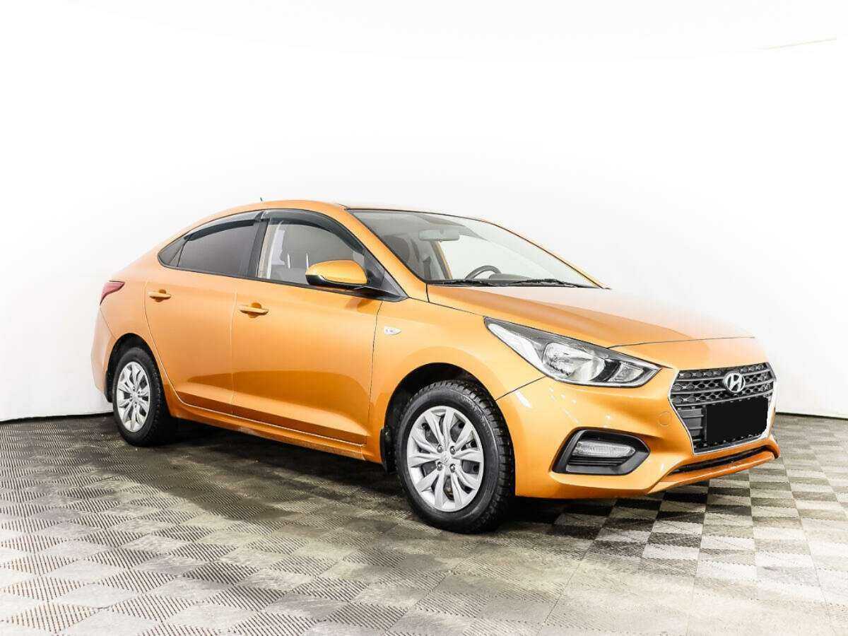 Купить Hyundai Solaris с пробегом. Фото: #2