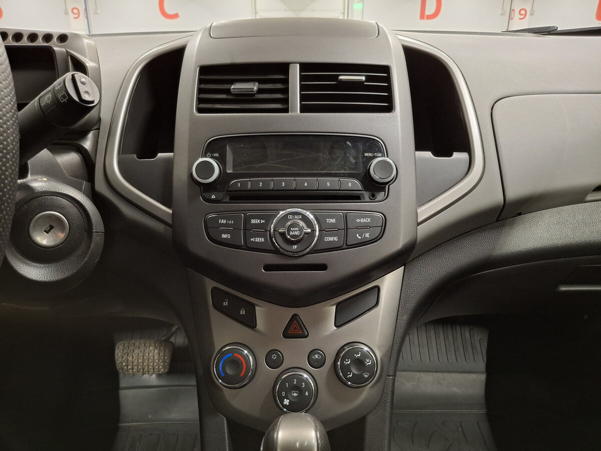 Купить Chevrolet Aveo с пробегом. Фото: #13