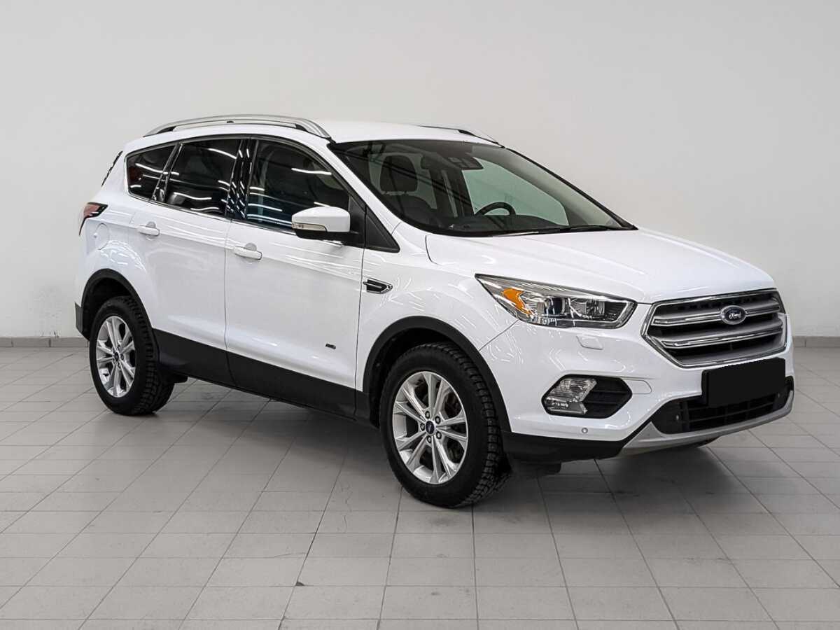 Купить Ford Kuga с пробегом. Фото: #2