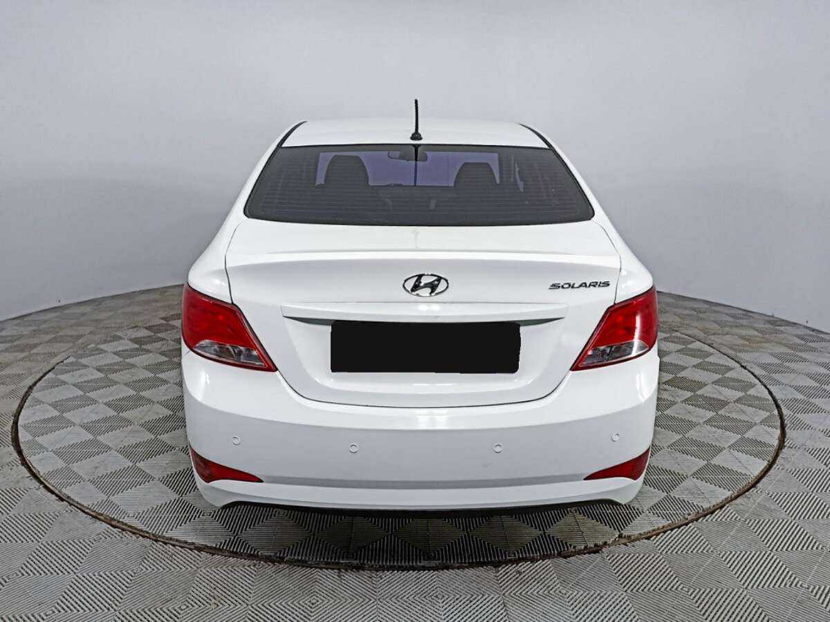 Купить Hyundai Solaris с пробегом. Фото: #5