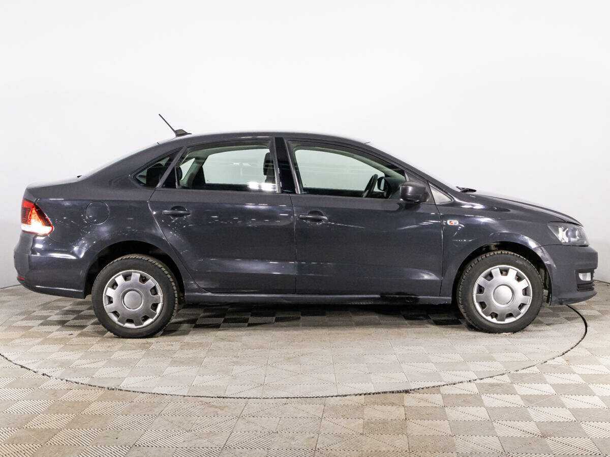 Купить Volkswagen Polo с пробегом. Фото: #3