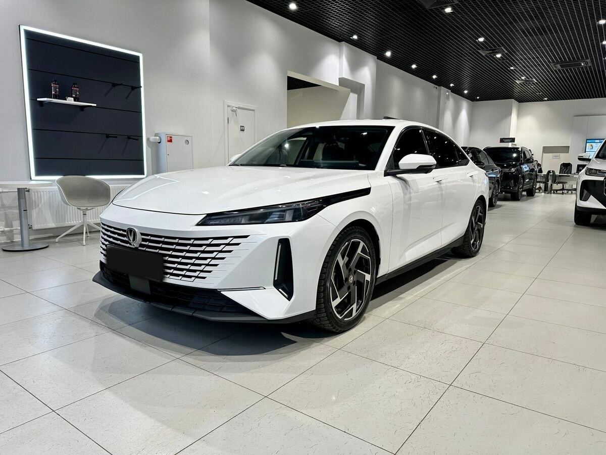 Купить Changan Lamore с пробегом. Посмотреть фото