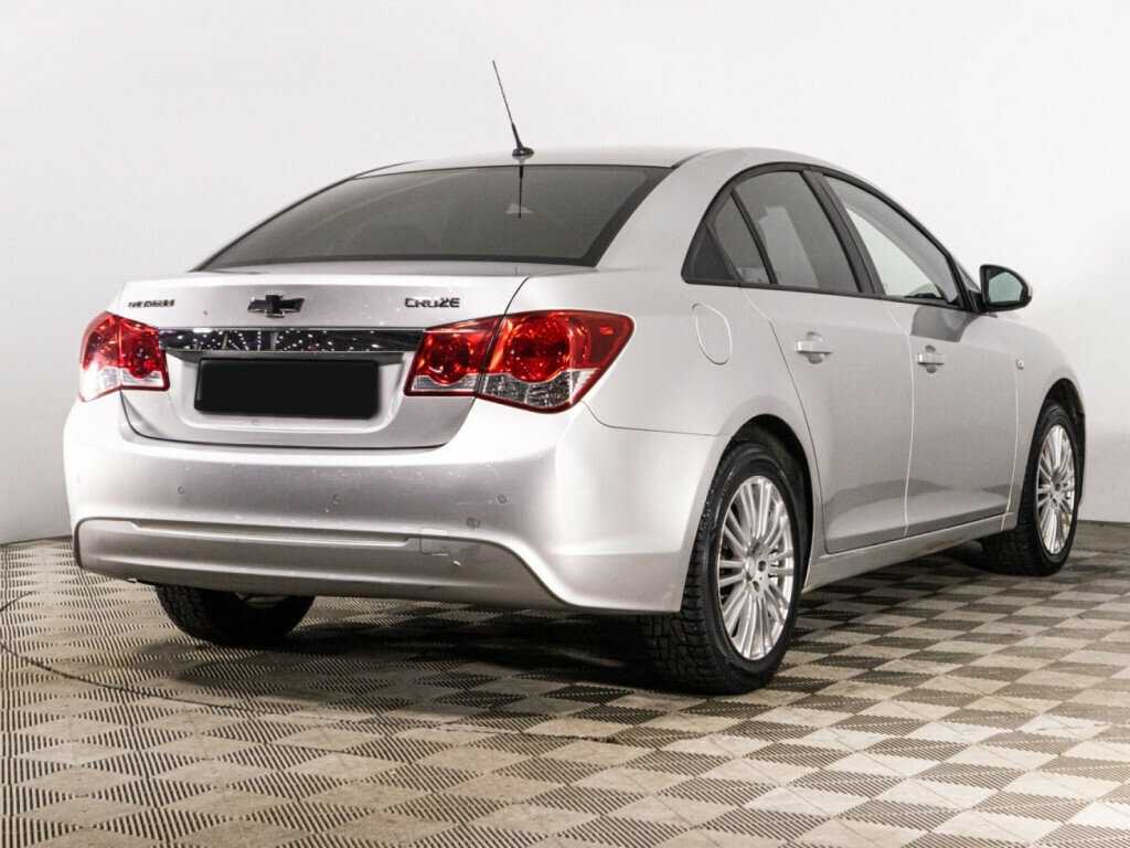 Купить Chevrolet Cruze с пробегом. Фото: #4