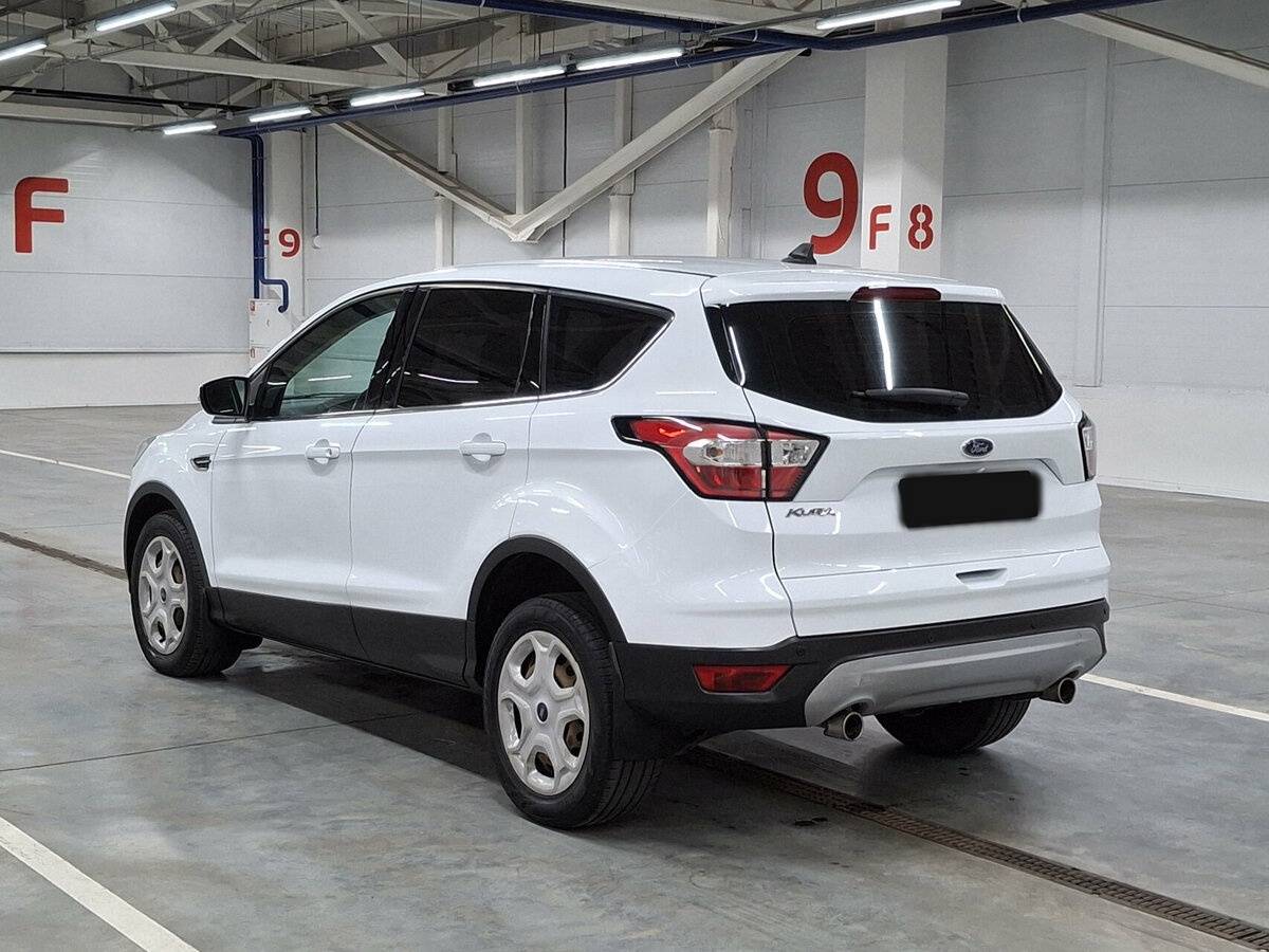 Купить Ford Kuga с пробегом. Фото: #6