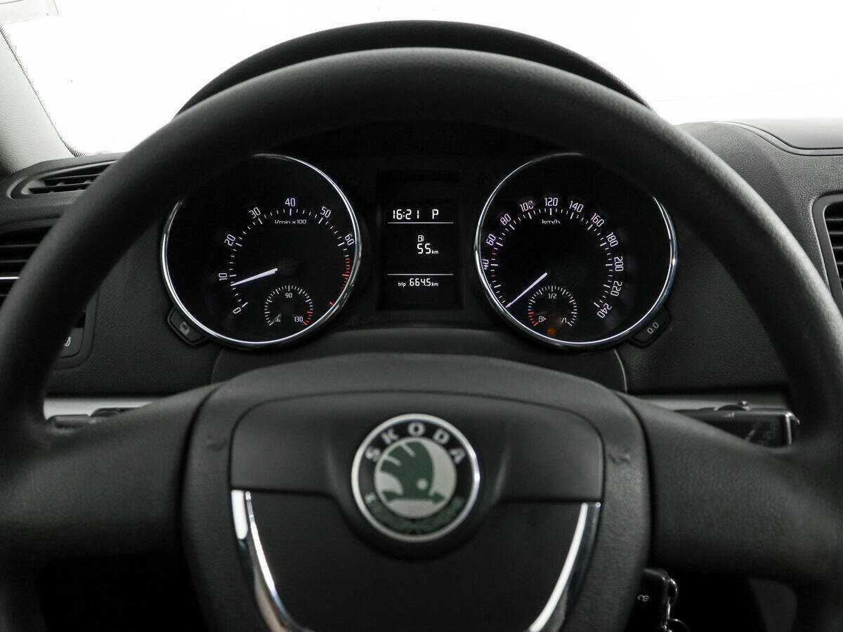 Купить Skoda Yeti с пробегом. Фото: #12