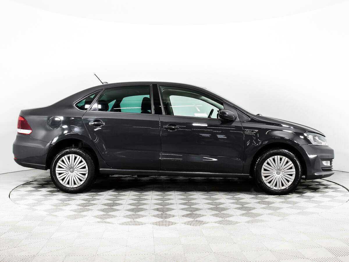 Купить Volkswagen Polo с пробегом. Фото: #3