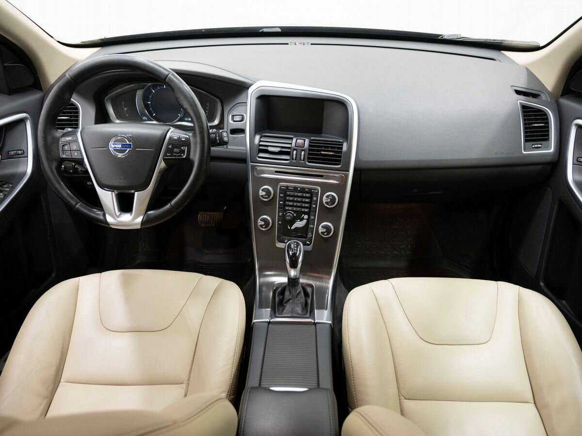 Купить Volvo XC60 с пробегом. Фото: #12