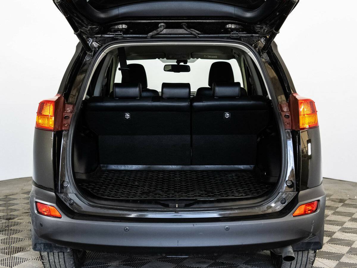 Купить Toyota RAV4 с пробегом. Фото: #15