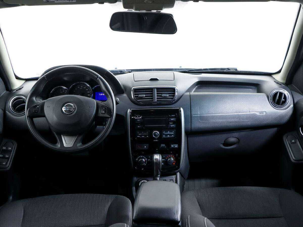 Купить Nissan Terrano с пробегом. Фото: #9