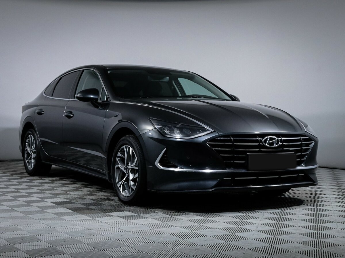 Купить Hyundai Sonata с пробегом. Фото: #2
