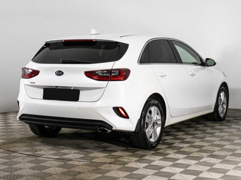 Купить Kia Ceed с пробегом. Фото: #4