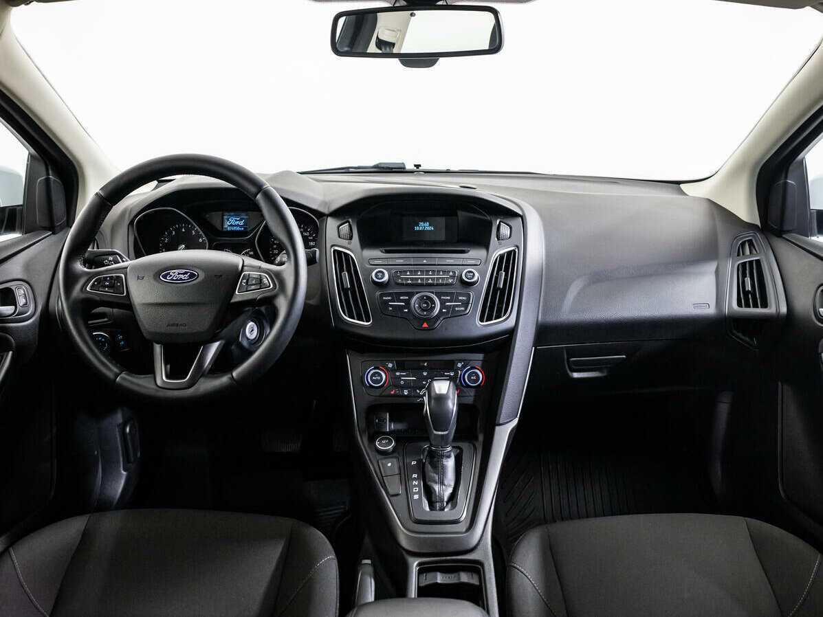Купить Ford Focus с пробегом. Фото: #12