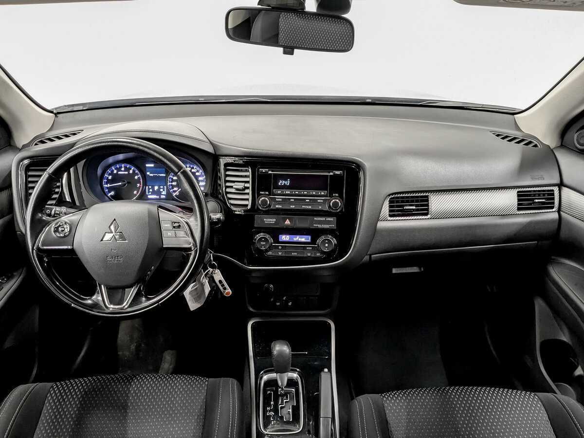 Купить Mitsubishi Outlander с пробегом. Фото: #13