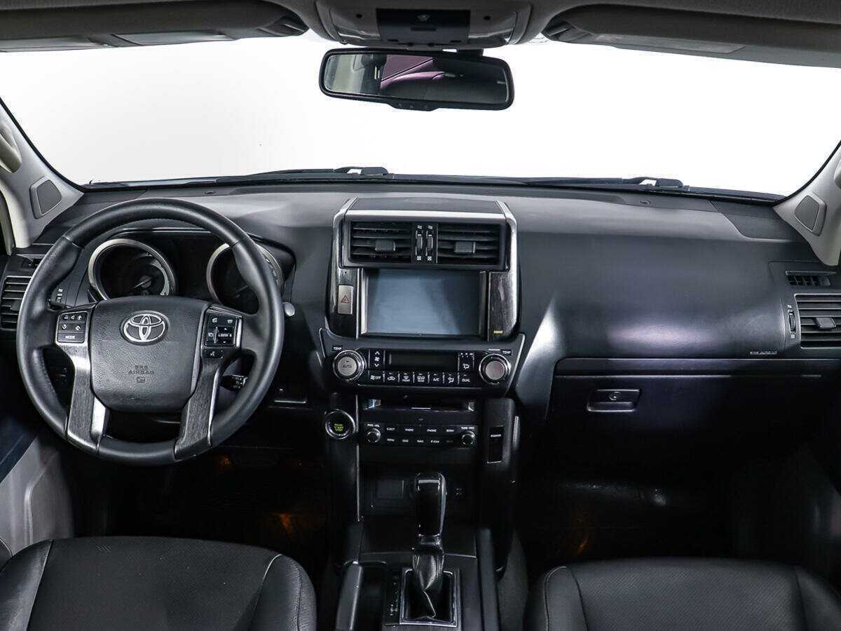Купить Toyota Land Cruiser Prado с пробегом. Фото: #10