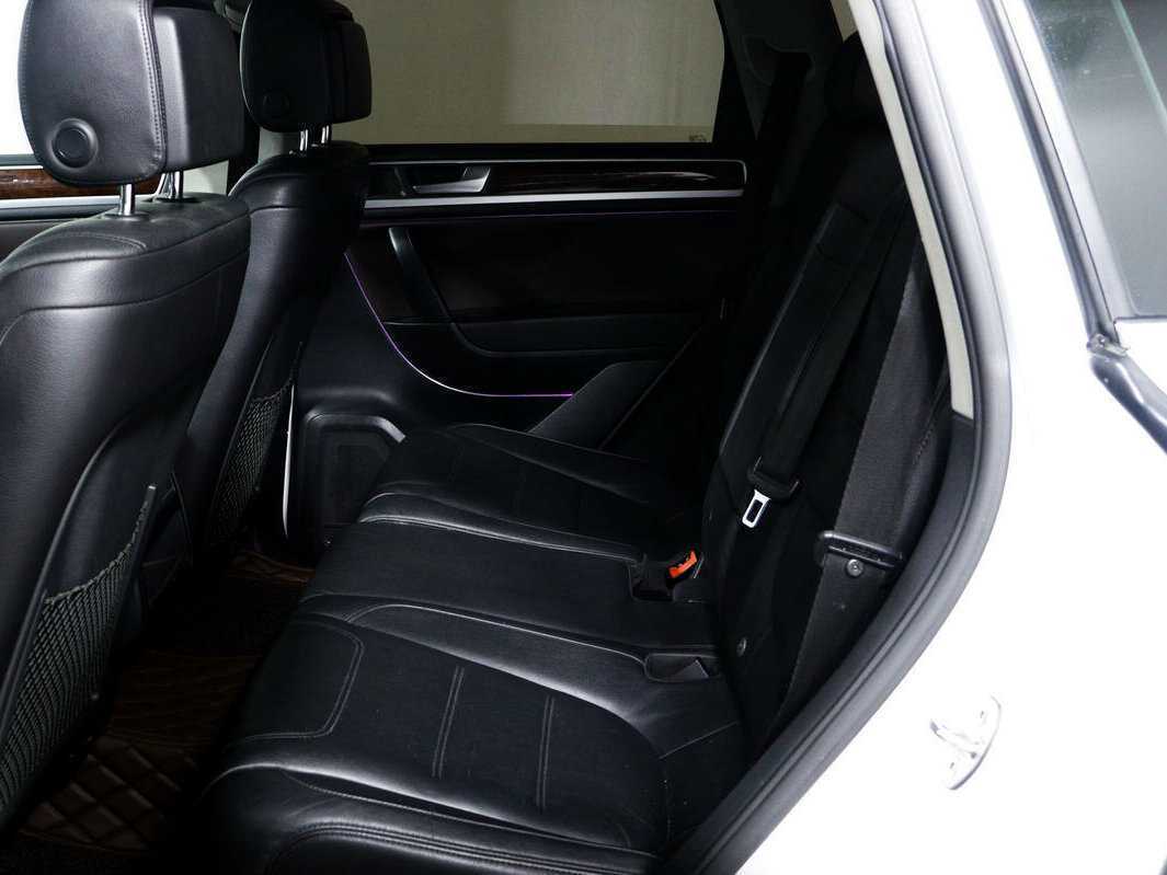 Купить Volkswagen Touareg с пробегом. Фото: #11