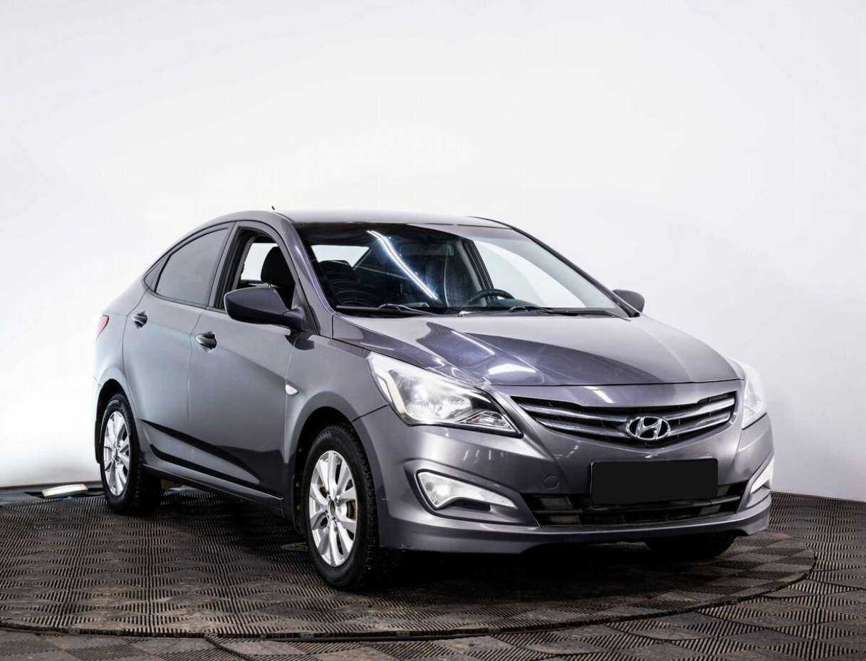 Купить Hyundai Solaris с пробегом. Фото: #2