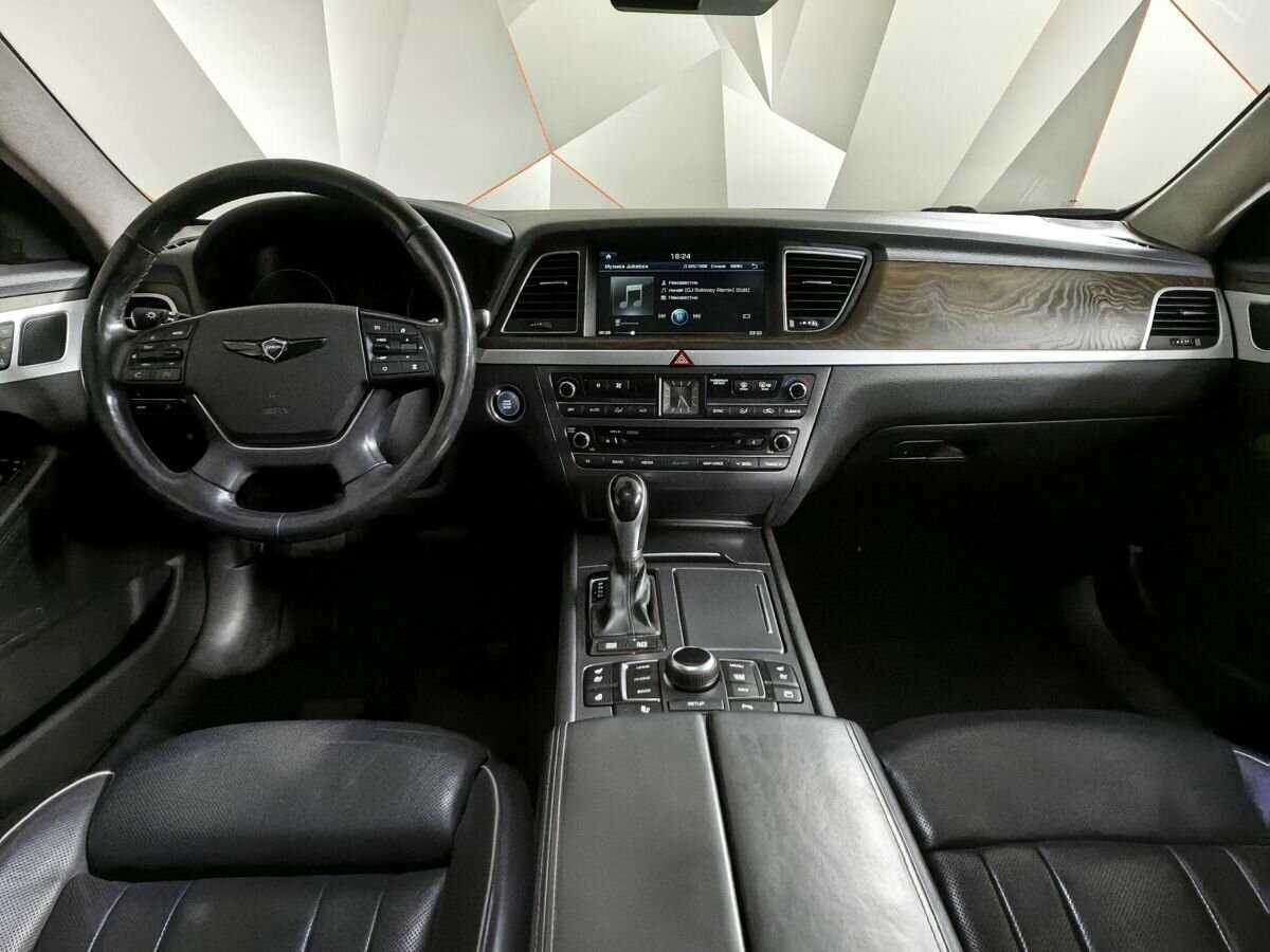 Купить Hyundai Genesis с пробегом. Фото: #9
