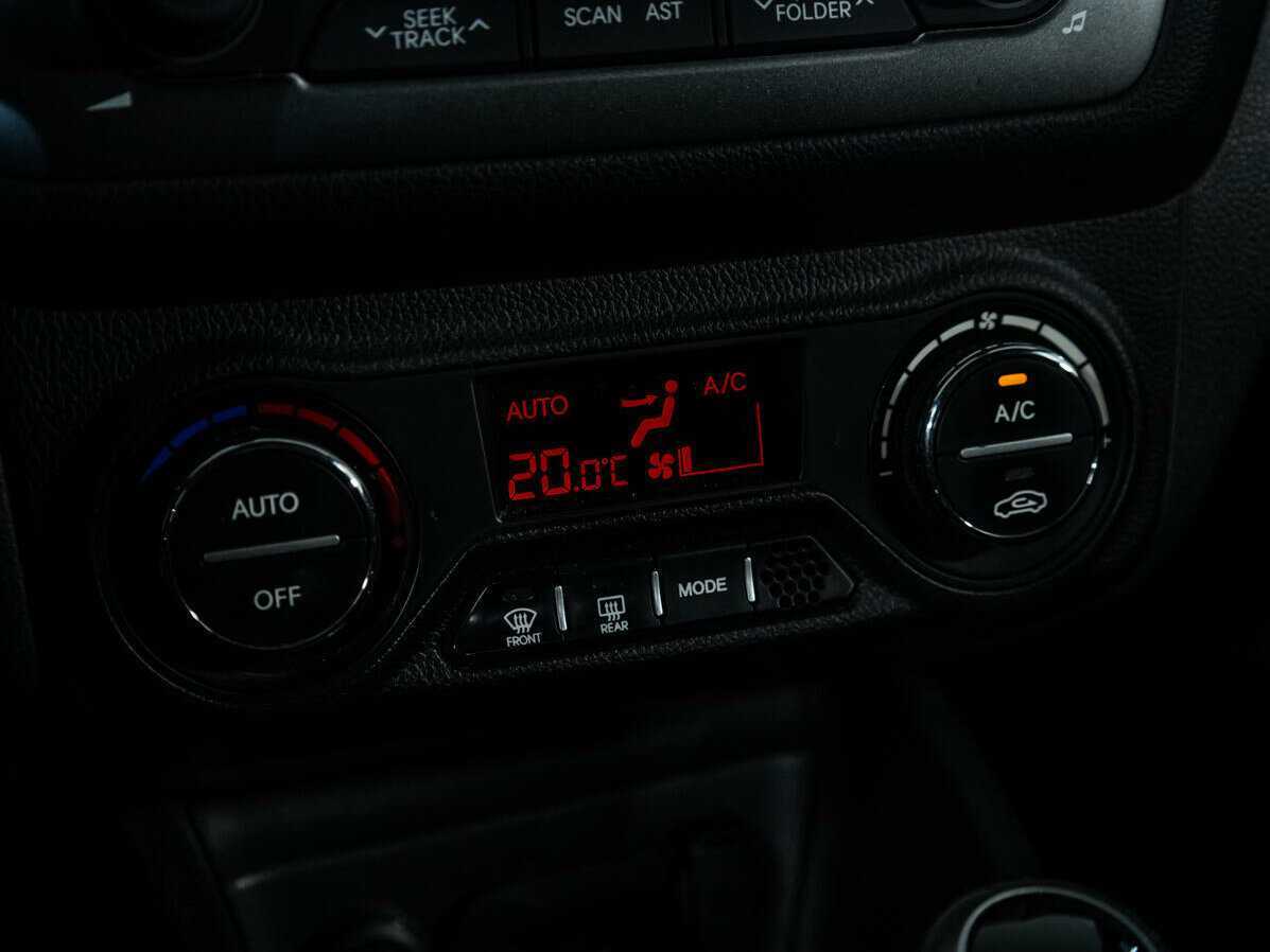 Купить Kia Rio с пробегом. Фото: #13