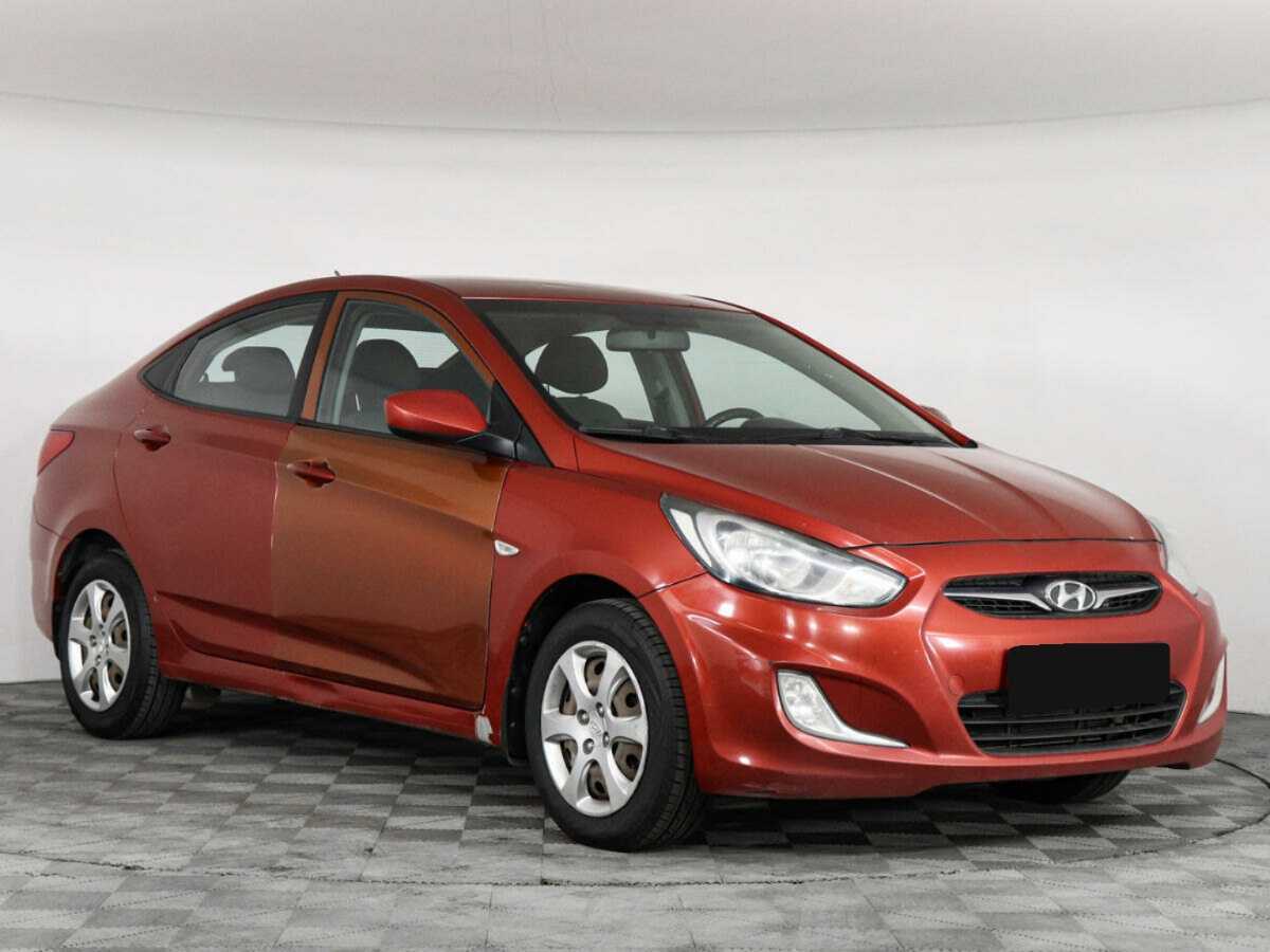 Купить Hyundai Solaris с пробегом. Фото: #1