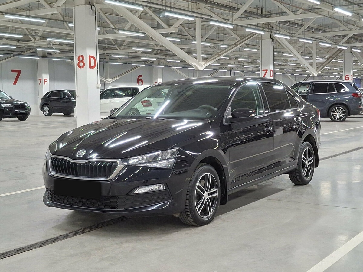 Купить Skoda Rapid с пробегом. Посмотреть фото