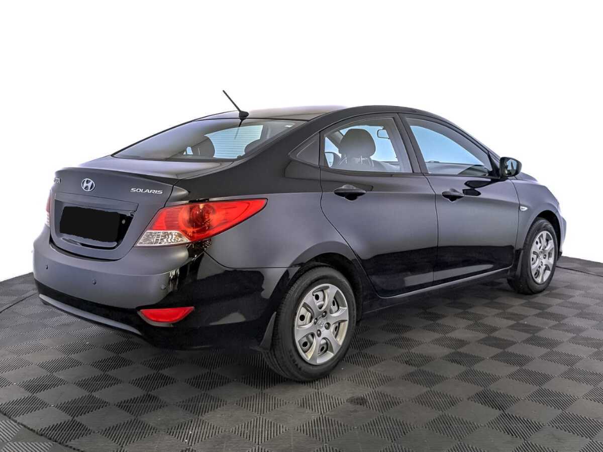 Купить Hyundai Solaris с пробегом. Фото: #4