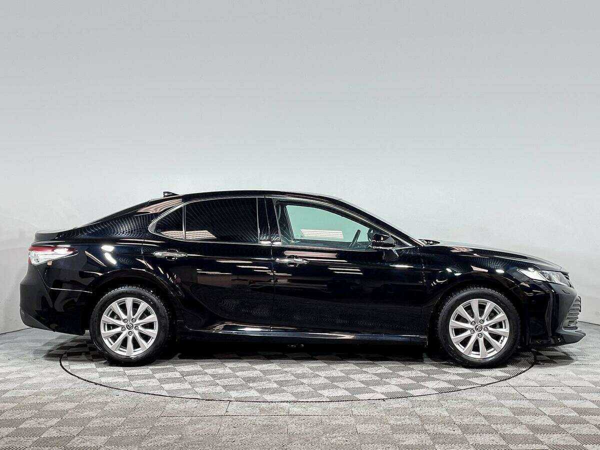 Купить Toyota Camry с пробегом. Фото: #2