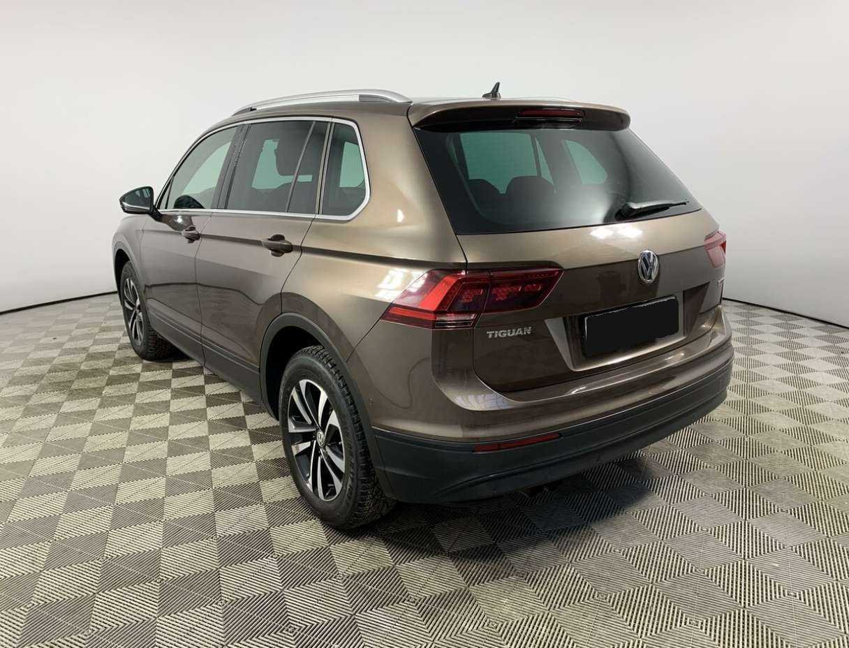 Купить Volkswagen Tiguan с пробегом. Фото: #6
