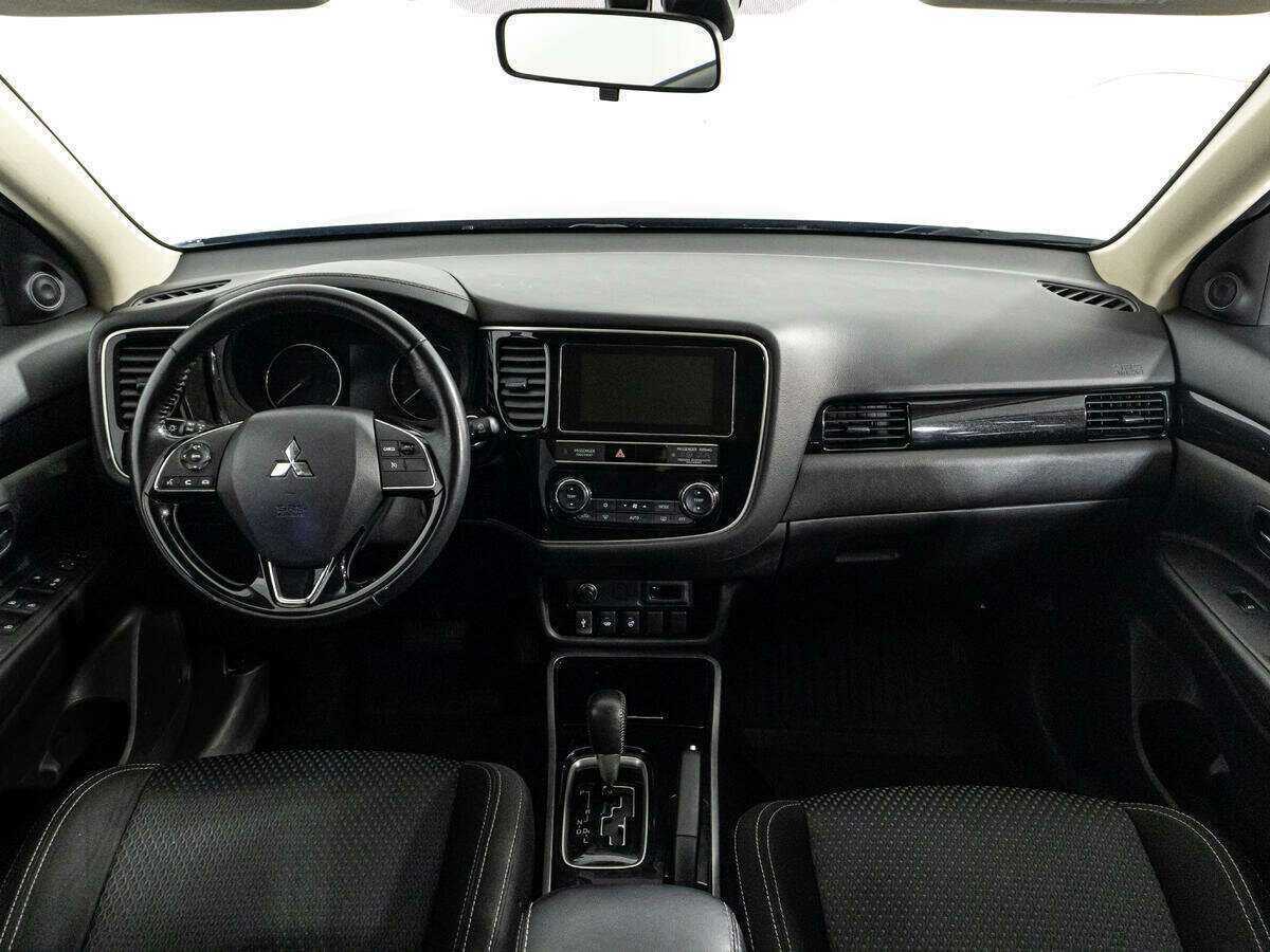 Купить Mitsubishi Outlander с пробегом. Фото: #12