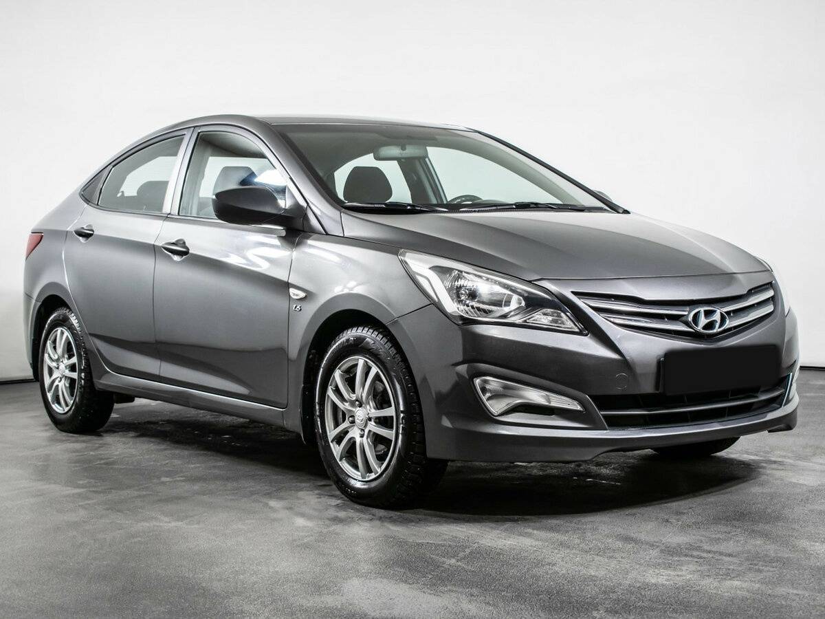 Купить Hyundai Solaris с пробегом. Фото: #2