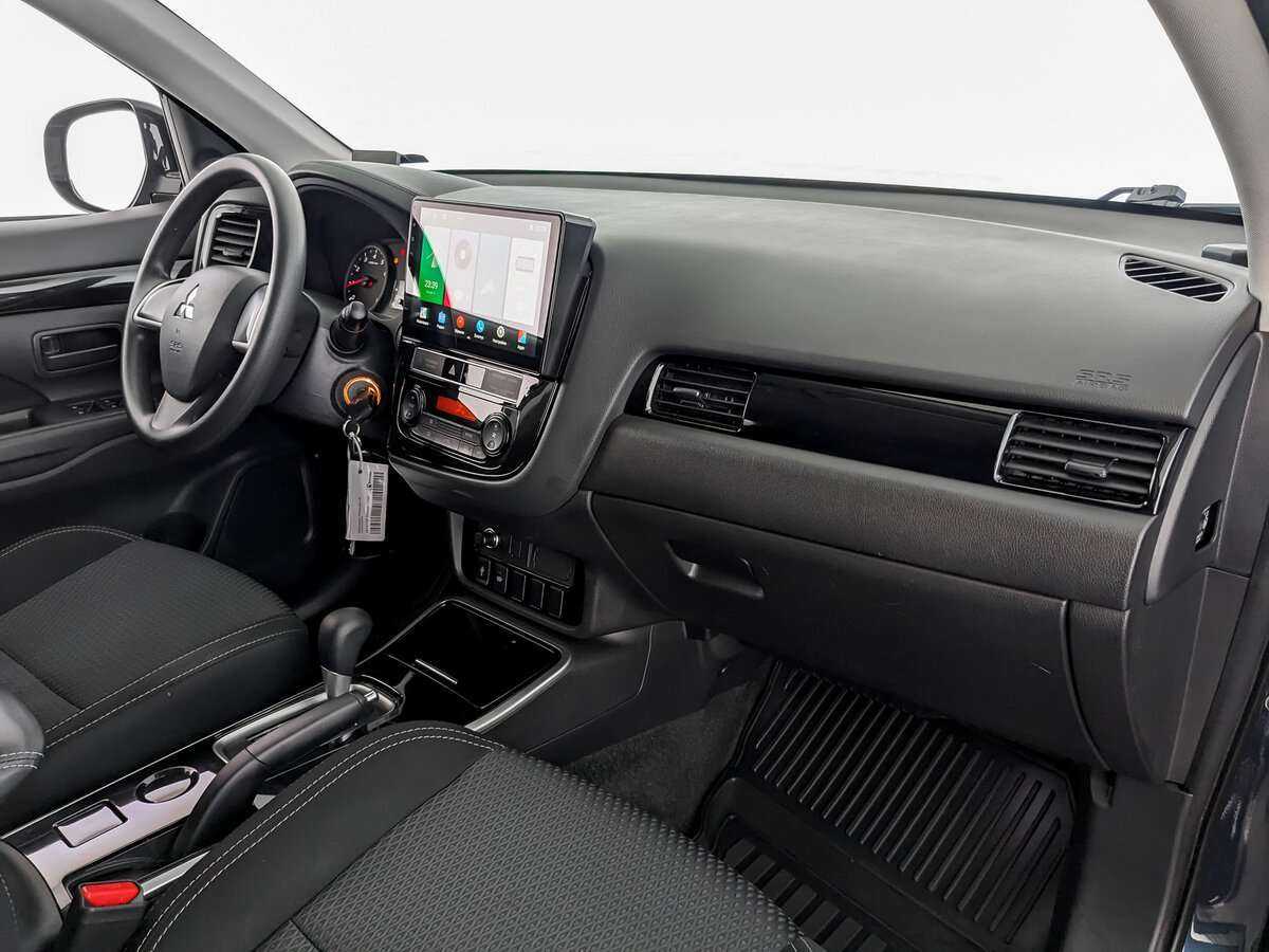 Купить Mitsubishi Outlander с пробегом. Фото: #8