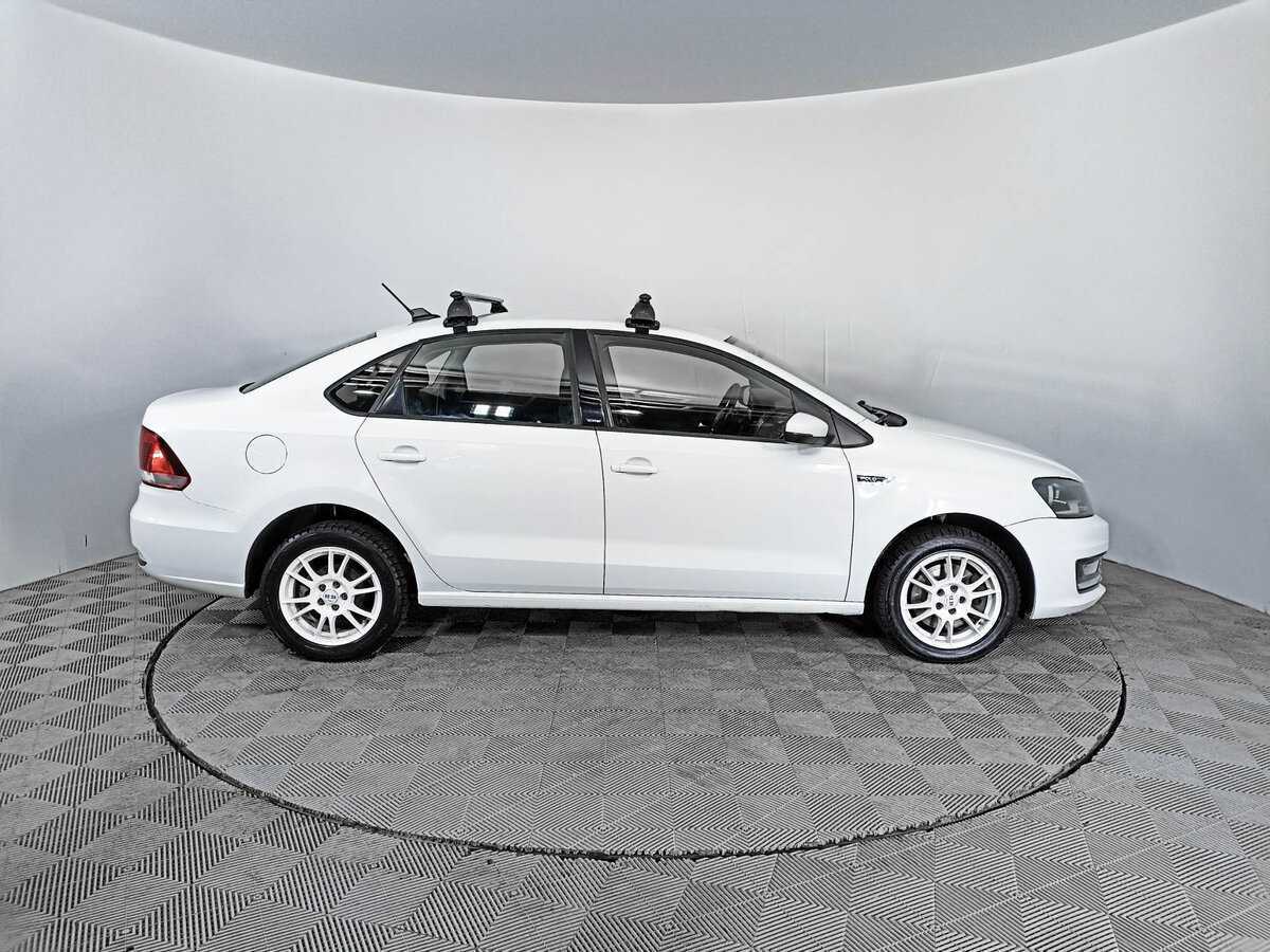 Купить Volkswagen Polo с пробегом. Фото: #3