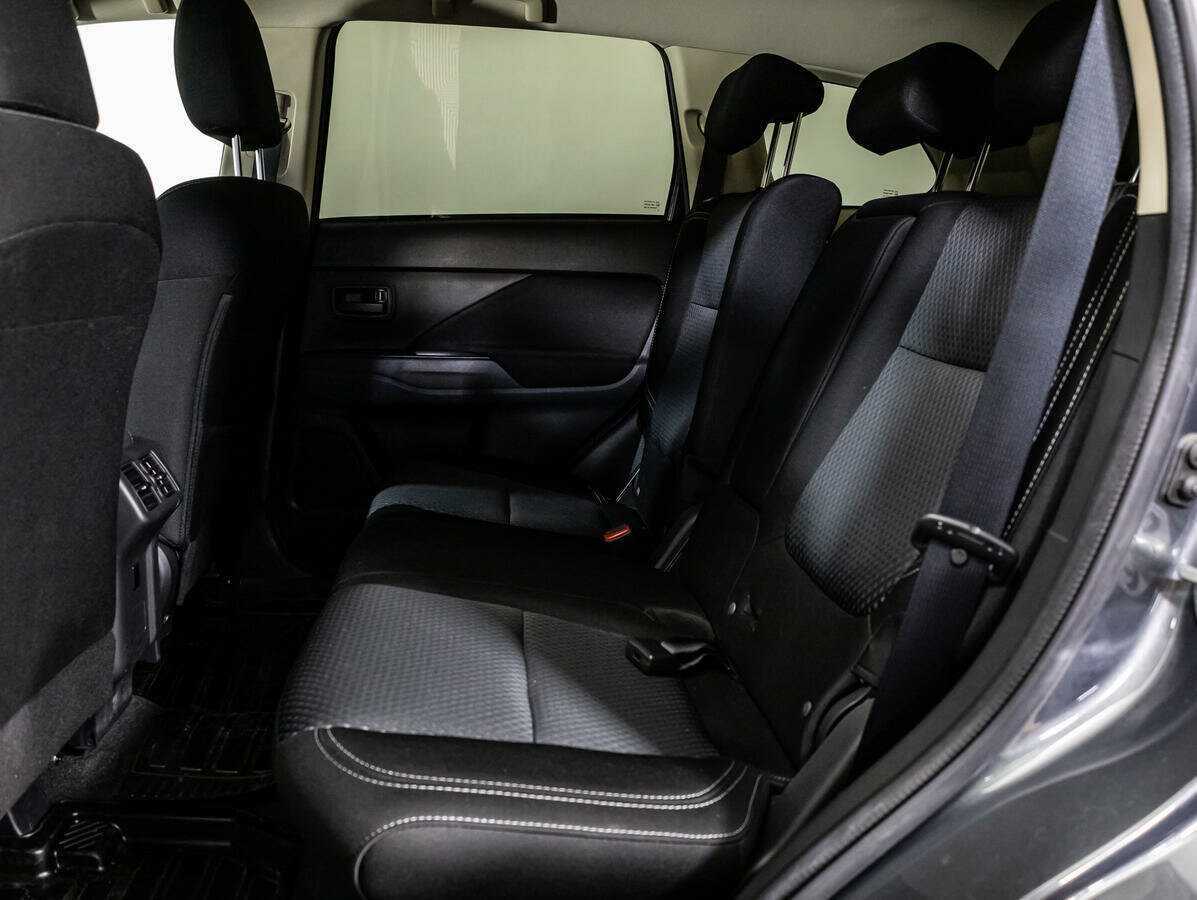 Купить Mitsubishi Outlander с пробегом. Фото: #7