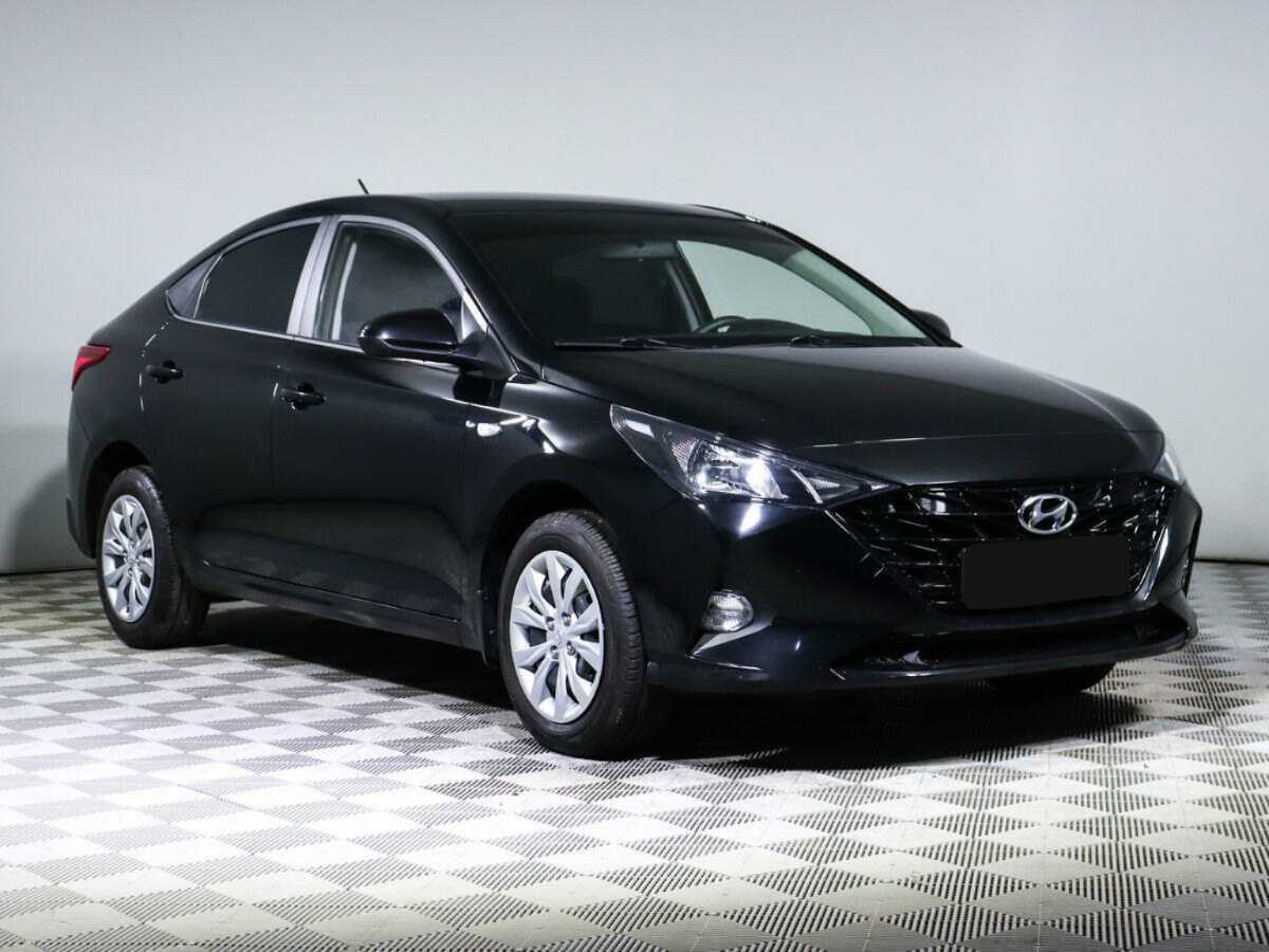 Купить Hyundai Solaris с пробегом. Фото: #2
