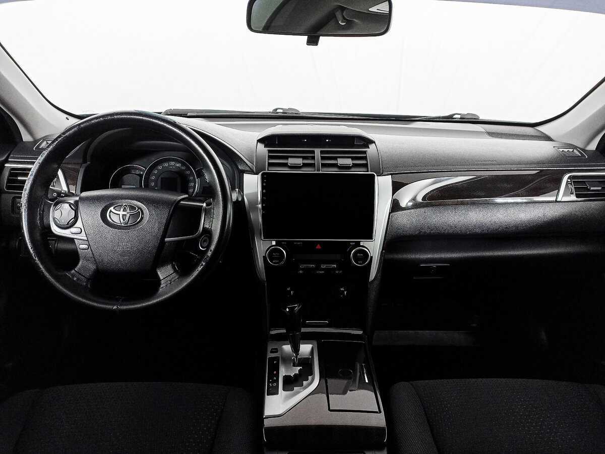 Купить Toyota Camry с пробегом. Фото: #11