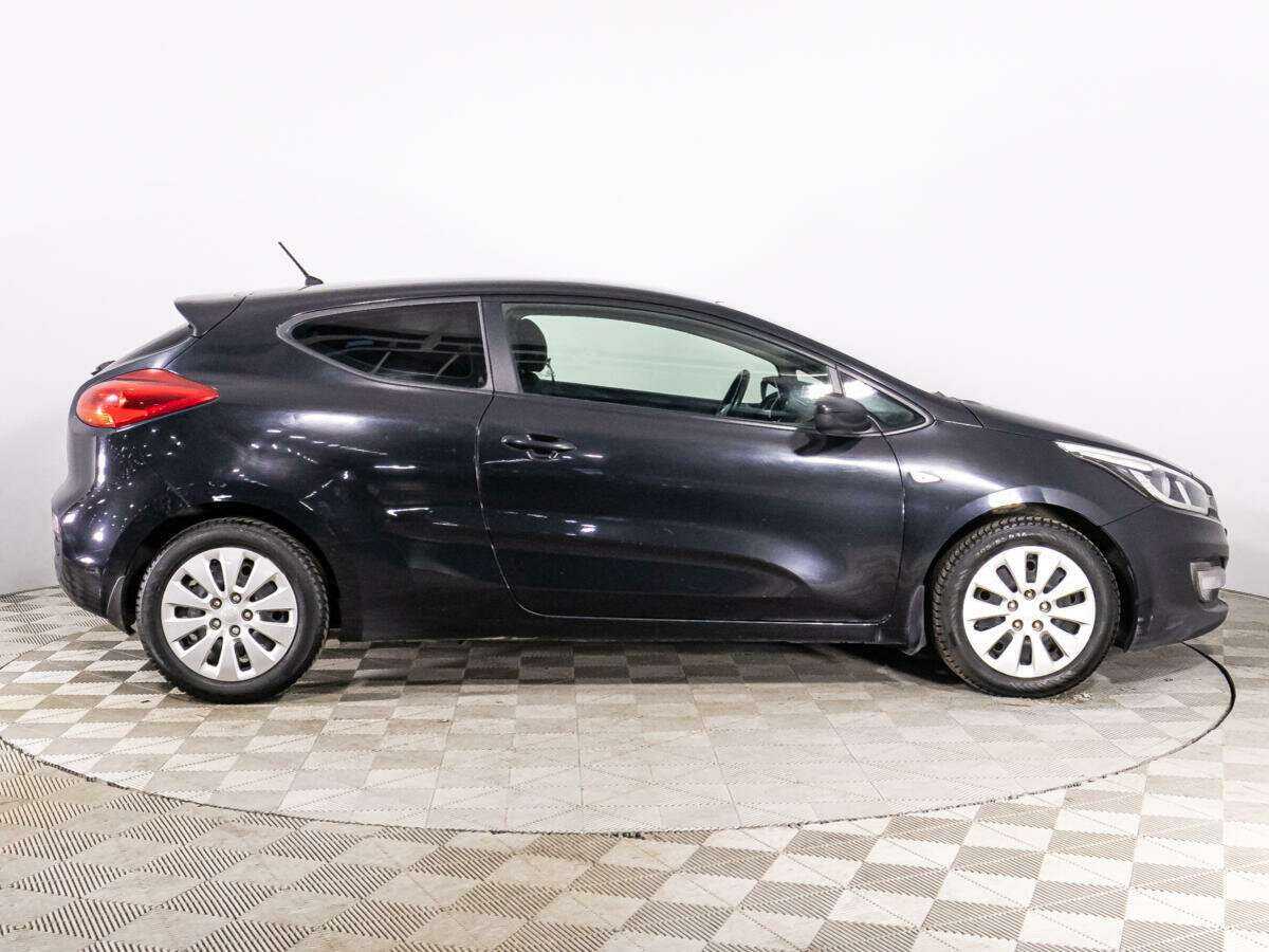 Купить Kia Ceed с пробегом. Фото: #3